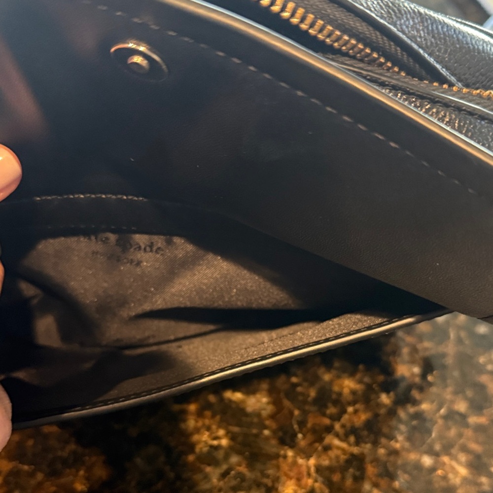 Kate Spade New York Rosie Pebbled Leather Flap Camera Bag. - Picture 8 of 10